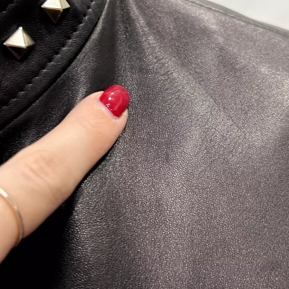 $6490 04. Valentino Black Leather Rockstud Embellished Short Jacket size 6 Moto - Picture 15 of 16
